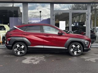 57100 : Hyundai Thionville - Théobald Automobiles - HYUNDAI Kona - Kona - Ultimate Red métallisé - Traction - Hybride : Essence/Electrique