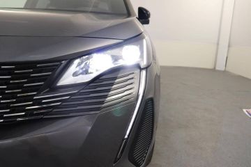 75010 : Hyundai Paris Nord - Goncourt Automobiles - PEUGEOT 3008 GT - 3008 II - GRIS - Boîte automatique - Essence / Courant électrique