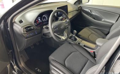 85000 : Hyundai La Roche-sur-Yon - Océane Auto - HYUNDAI i30 Creative - i30 III - Noir - Boîte manuelle - Diesel