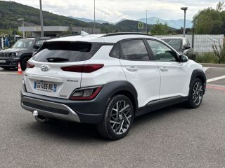 75010 : Hyundai Paris Nord - Goncourt Automobiles - HYUNDAI KONA HYBRID Executive - KONA - Blanc - Automate sequentiel - Essence / Courant électrique