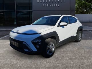 75010 : Hyundai Paris Nord - Goncourt Automobiles - HYUNDAI KONA Intuitive - KONA II - BLANC - Automate sequentiel - Essence / Courant électrique
