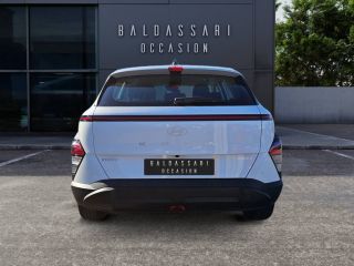 75010 : Hyundai Paris Nord - Goncourt Automobiles - HYUNDAI KONA Intuitive - KONA II - BLANC - Automate sequentiel - Essence / Courant électrique