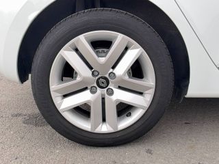 75010 : Hyundai Paris Nord - Goncourt Automobiles - RENAULT CLIO V Evolution - CLIO V - BLANC GLACIER - Boîte manuelle - Diesel