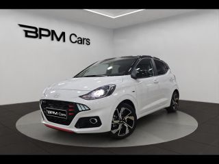 92130 : Hyundai ISSY-LES-MOULINEAUX - BPM Cars - HYUNDAI i10 - i10 - Atlas White/Toit/rétros Black - Traction - Essence