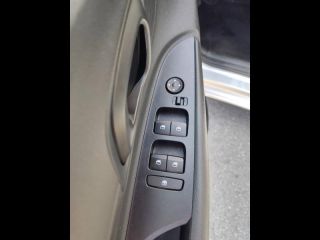 92250 : Hyundai Motor Company - HYUNDAI i20 - i20 - Gris - Traction - Essence