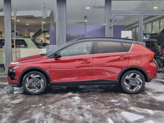 57100 : Hyundai Thionville - Théobald Automobiles - HYUNDAI Bayon - Bayon - Dragon Red Métal/Toit+rétros Black - Traction - Essence