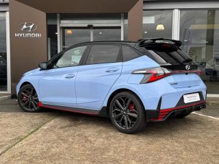 72100 : Hyundai Le Mans - GCA LE MANS - HYUNDAI i20 - i20 - Performance Blue/Toit/rétro Black - Traction - Essence