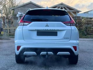 54520 : Hyundai Nancy - Théobald Automobiles - MITSUBISHI Eclipse Cross - Eclipse Cross - Diamond White spécial - Transmission intégrale - Hybride rechargeable : Essence/Electrique