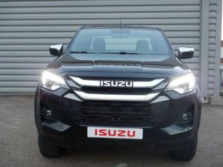 52000 : Hyundai Chaumont - Garage Michel Bazin - ISUZU D-Max - D-Max - Onyx Black Mica métal - Transmission intégrale enclenc - Diesel