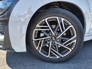 92250 : Hyundai Motor Company - HYUNDAI Kona - Kona - Cyber Grey Métal - Traction - Essence/Micro-Hybride