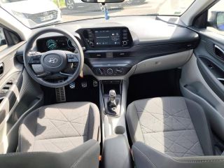 92250 : Hyundai Motor Company - HYUNDAI Bayon - Bayon - Gris - Traction - Essence/Micro-Hybride