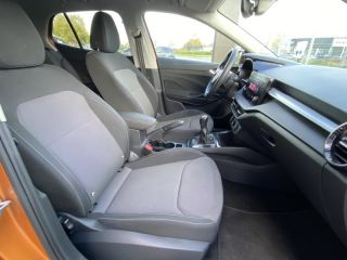 92250 : Hyundai Motor Company - SKODA Fabia - Fabia - Orange Phoenix métal prm (Color Concept) - Traction - Essence