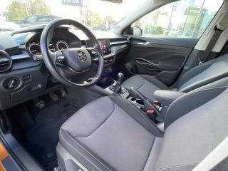 92250 : Hyundai Motor Company - SKODA Fabia - Fabia - Orange Phoenix métal prm (Color Concept) - Traction - Essence