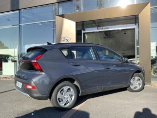 92250 : Hyundai Motor Company - HYUNDAI Bayon - Bayon - Aurora Grey Métal - Traction - Essence/Micro-Hybride