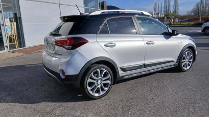 75010 : Hyundai Paris Nord - Goncourt Automobiles - HYUNDAI i20 ACTIVE Black Ride - i20 II - Gris - Boîte séquentielle - Essence sans plomb