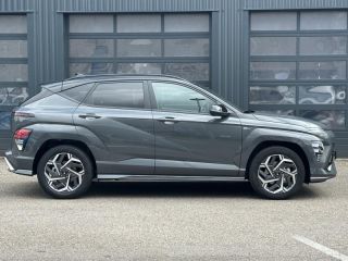 54520 : Hyundai Nancy - Théobald Automobiles - HYUNDAI Kona - Kona - Ecotronic Gray prl mtl/Toit/rétros Black - Traction - Hybride : Essence/Electrique