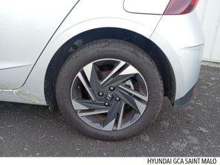 35400 : Hyundai Saint-Malo - GCA - HYUNDAI i20 - i20 - Sleek Silver Métal - Traction - Essence/Micro-Hybride