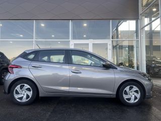 75010 : Hyundai Paris Nord - Goncourt Automobiles - HYUNDAI i20 Initia - i20 (07/2020-08/2023) - Beige - Boîte manuelle - Essence sans plomb