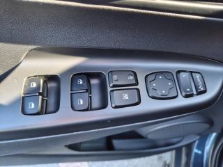 92250 : Hyundai Motor Company - HYUNDAI Kona - Kona - Teal Métal - Traction - Electrique