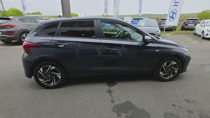 75010 : Hyundai Paris Nord - Goncourt Automobiles - HYUNDAI i20 Intuitive - i20 III - Gris - Boîte manuelle - Essence sans plomb