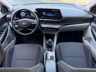 19100 : Hyundai Brive-la-Gaillarde - Garage Pouget - HYUNDAI i20 - i20 - Atlas White - Traction - Essence/Micro-Hybride