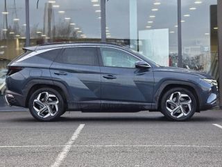 57200 : Hyundai Sarreguemines - Theobald Automobiles - HYUNDAI Tucson - Tucson - Teal Blue Métal - Transmission intégrale - Hybride rechargeable : Essence/Electrique