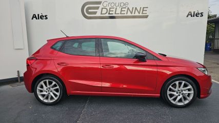 75010 : Hyundai Paris Nord - Goncourt Automobiles - SEAT IBIZA FR - IBIZA V - Rouge - Automate sequentiel - Essence sans plomb