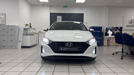 75010 : Hyundai Paris Nord - Goncourt Automobiles - HYUNDAI i20 Intuitive - i20 III - Blanc - Automate sequentiel - Essence sans plomb