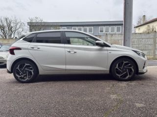 54520 : Hyundai Nancy - Théobald Automobiles - HYUNDAI i20 - i20 - Atlas White - Traction - Essence/Micro-Hybride