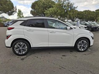 56000 : Hyundai Vannes - Park Lann Automobiles - HYUNDAI Kona - Kona - Serenity White Métal - Traction - Electrique