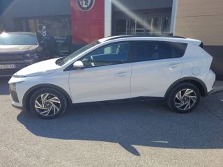 75010 : Hyundai Paris Nord - Goncourt Automobiles - HYUNDAI BAYON Intuitive - BAYON - Blanc - Automate sequentiel - Essence sans plomb