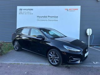 14112 : Hyundai Caen - Trajectoire Automobiles - HYUNDAI i30 SW - i30 SW - Phantom Black Métal - Traction - Essence/Micro-Hybride