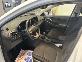 75010 : Hyundai Paris Nord - Goncourt Automobiles - HYUNDAI i30 SW Creative - i30 III - Blanc - Boîte manuelle - Diesel