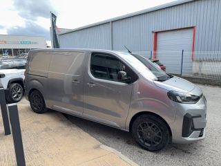 75010 : Hyundai Paris Nord - Goncourt Automobiles - FIAT SCUDO FOURGON ELECTRIQUE  - E-SCUDO III - Gris - Automate à fonct. Continu - Courant électrique