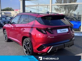 57200 : Hyundai Sarreguemines - Theobald Automobiles - HYUNDAI Tucson - Tucson - Ultimate Red Métal - Traction - Hybride : Essence/Electrique