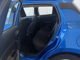 75010 : Hyundai Paris Nord - Goncourt Automobiles - SUZUKI SWIFT Avantage - SWIFT III - Bleu - Boîte manuelle - Essence sans plomb