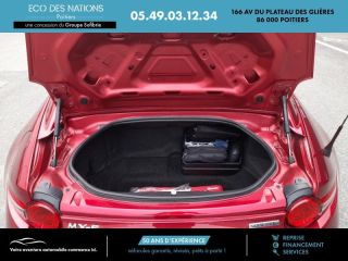 86000 : Hyundai Poitiers - Eco des Nations - MAZDA MX-5 RF - MX-5 RF - Soul Red Crystal métallisé - Propulsion - Essence