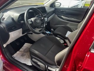 75010 : Hyundai Paris Nord - Goncourt Automobiles - HYUNDAI i20 Creative - i20 III - Dragon Red / Phantom Black - Boîte manuelle - Essence sans plomb