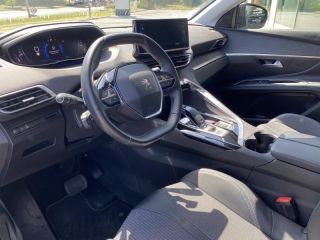 92250 : Hyundai Motor Company - PEUGEOT 3008 - 3008 - Noir Perla Nera (M) - Traction - Diesel