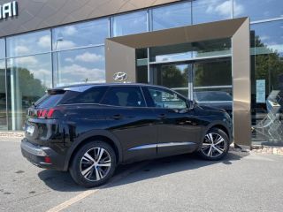 92250 : Hyundai Motor Company - PEUGEOT 3008 - 3008 - Noir Perla Nera (M) - Traction - Diesel