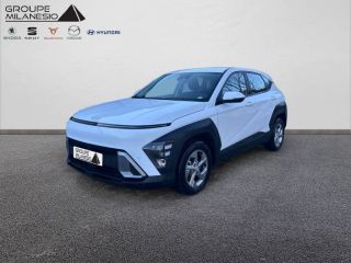 75010 : Hyundai Paris Nord - Goncourt Automobiles - HYUNDAI KONA Intuitive - KONA (02/2023) - ATLAS WHITE - Automate sequentiel - Essence / Courant électrique