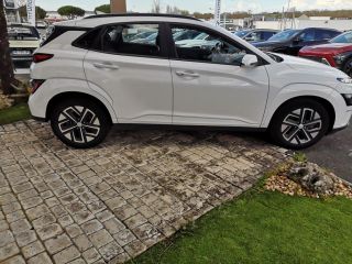 75010 : Hyundai Paris Nord - Goncourt Automobiles - HYUNDAI KONA ELECTRIC Intuitive - KONA ELECTRIQUE - Serenity White - Automate à fonct. Continu - Courant électrique