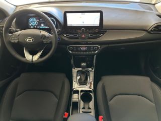 13200 : HYUNDAI Arles - Lexa Automobile - HYUNDAI i30 SW Creative - i30 III - Bleu - Boîte séquentielle - Essence sans plomb
