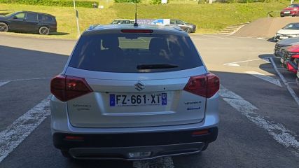 75010 : Hyundai Paris Nord - Goncourt Automobiles - SUZUKI VITARA Style - VITARA IV - Gris - Boîte manuelle - Essence sans plomb