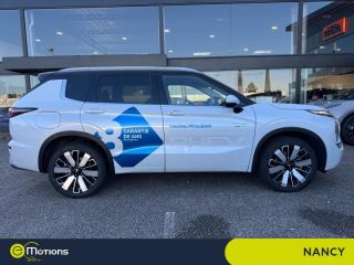 54520 : Hyundai Nancy - Théobald Automobiles - MITSUBISHI Outlander - Outlander - Diamond White Spéciale/Toit Noir - Transmission intégrale - Hybride rechargeable : Essence/Electrique