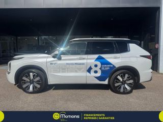 54520 : Hyundai Nancy - Théobald Automobiles - MITSUBISHI Outlander - Outlander - Diamond White Spéciale/Toit Noir - Transmission intégrale - Hybride rechargeable : Essence/Electrique