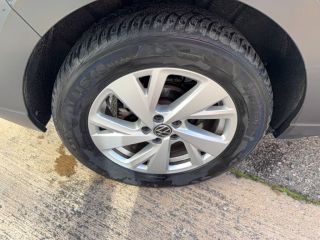 75010 : Hyundai Paris Nord - Goncourt Automobiles - VOLKSWAGEN TAIGO Life - TAIGO - Blanc - Automate sequentiel - Essence sans plomb