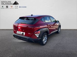 75010 : Hyundai Paris Nord - Goncourt Automobiles - HYUNDAI KONA Intuitive - KONA (02/2023) - ULTIMATE RED - Automate sequentiel - Essence / Courant électrique