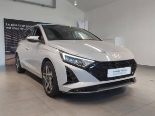 78180 : Hyundai Montigny-le-Bretonneux - Courtois Automobiles - HYUNDAI i20 - i20 - Sleek Silver Métal - Traction - Essence/Micro-Hybride