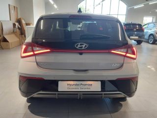 78180 : Hyundai Montigny-le-Bretonneux - Courtois Automobiles - HYUNDAI i20 - i20 - Sleek Silver Métal - Traction - Essence/Micro-Hybride